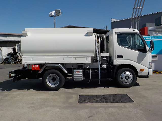 Hino Dutro 6