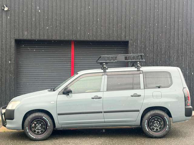 Toyota Succeed Van 11