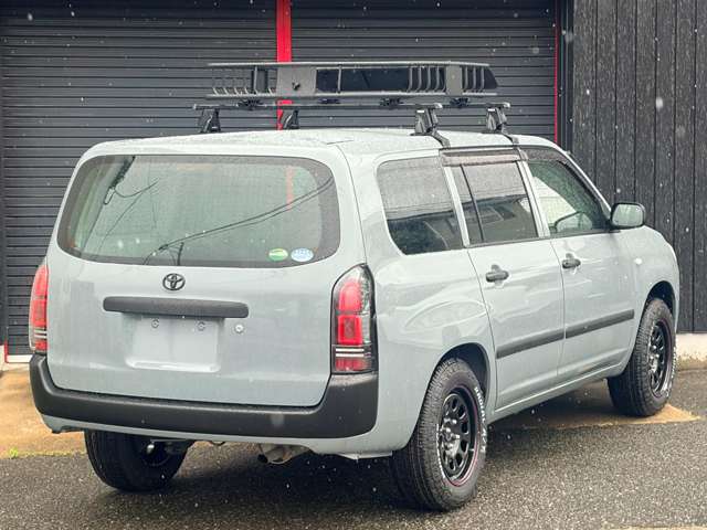 Toyota Succeed Van 8