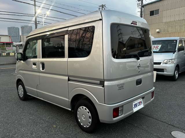 Nissan NV100 Clipper 6
