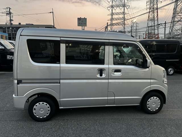 Nissan NV100 Clipper 10