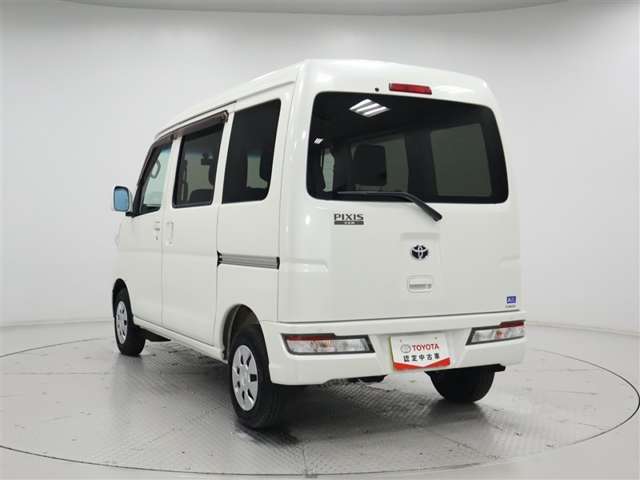 Toyota Pixis Van 6