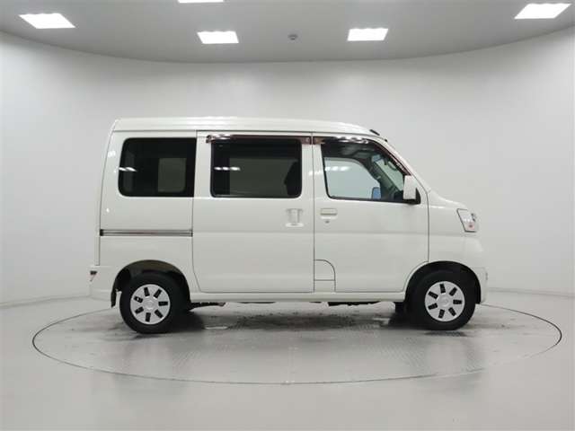 Toyota Pixis Van 8