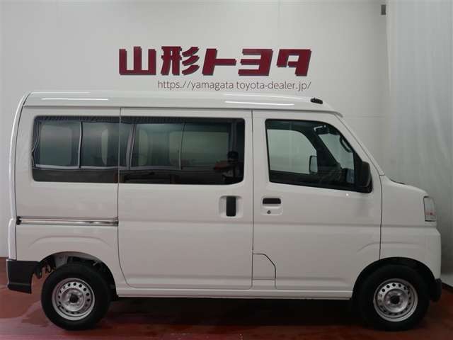 Daihatsu Hijet Cargo 3