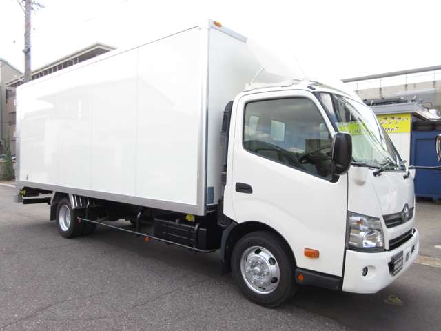 Toyota Toyoace 11