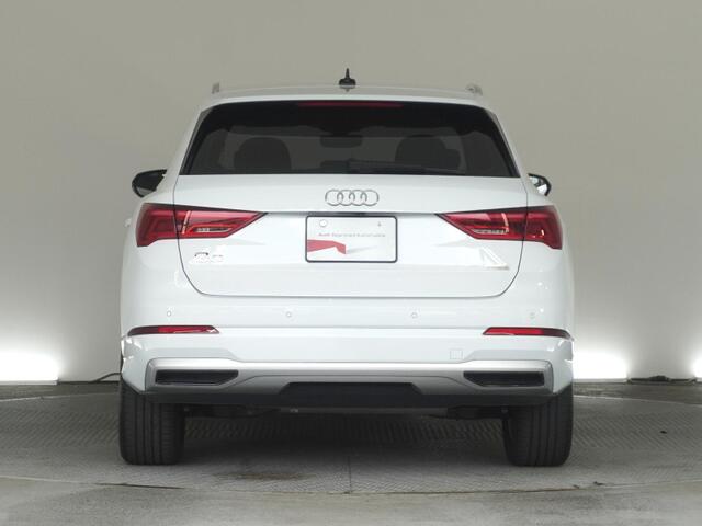 Audi Q3 5