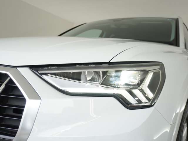Audi Q3 8
