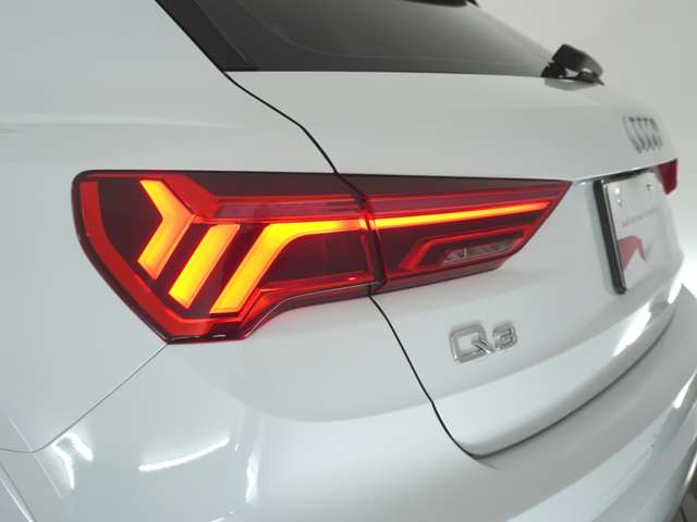 Audi Q3 9