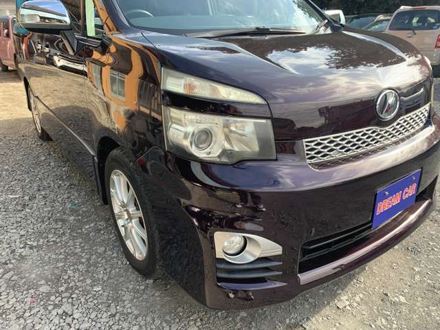 Toyota Voxy 6