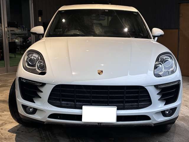 Porsche Macan 4