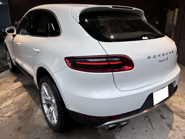 Porsche Macan 9