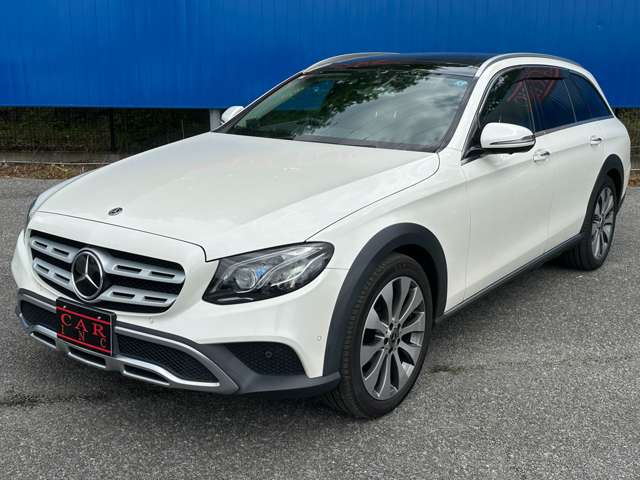 Mercedes-Benz E-Class All-Terrain 12