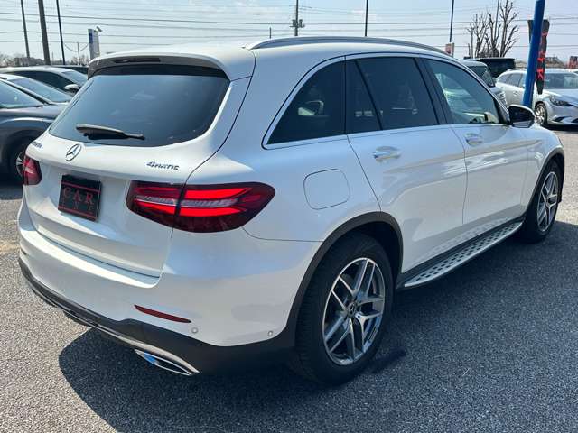 Mercedes-Benz GLC 10