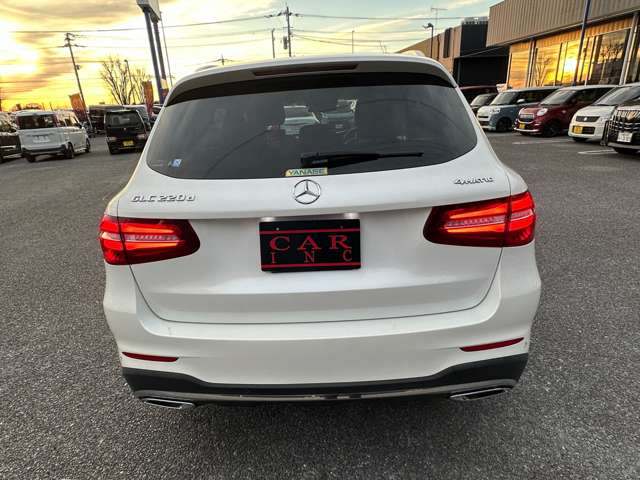 Mercedes-Benz GLC 10
