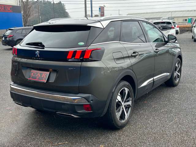Peugeot 3008 8