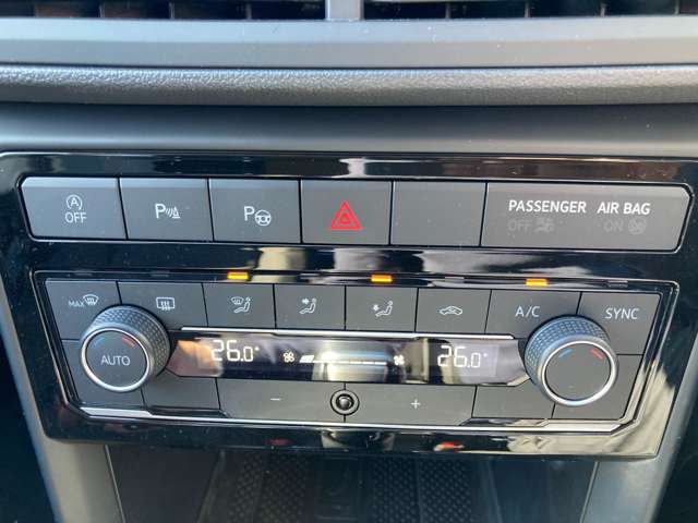 Volkswagen T-Cross 11
