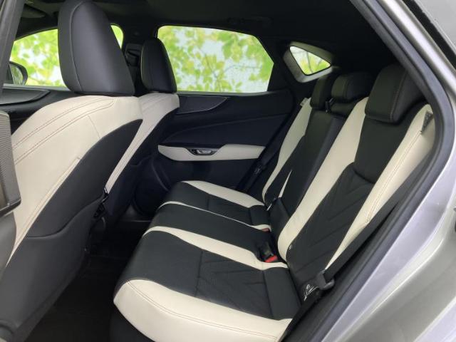 Lexus NX 9