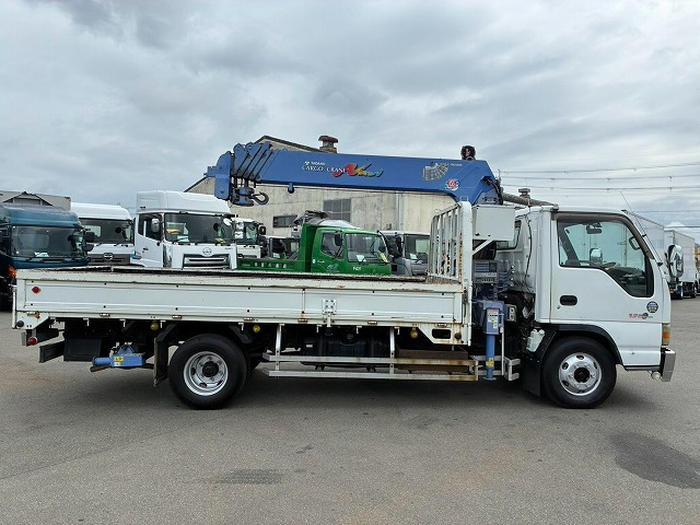 Isuzu Elf 11