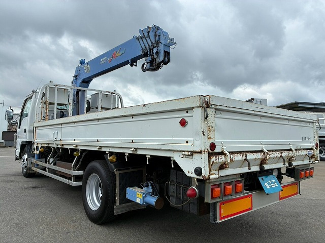 Isuzu Elf 12