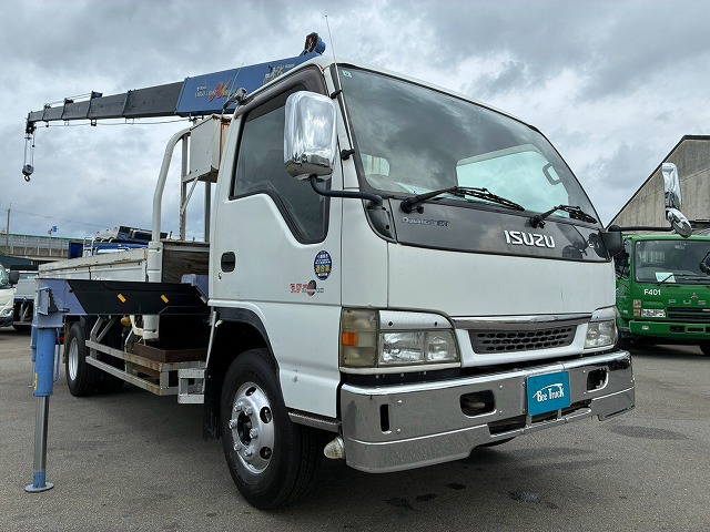 Isuzu Elf 3