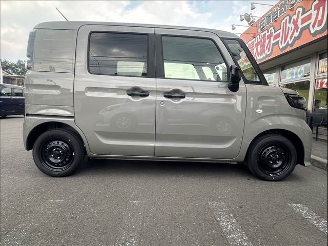 Suzuki Spacia Base 10