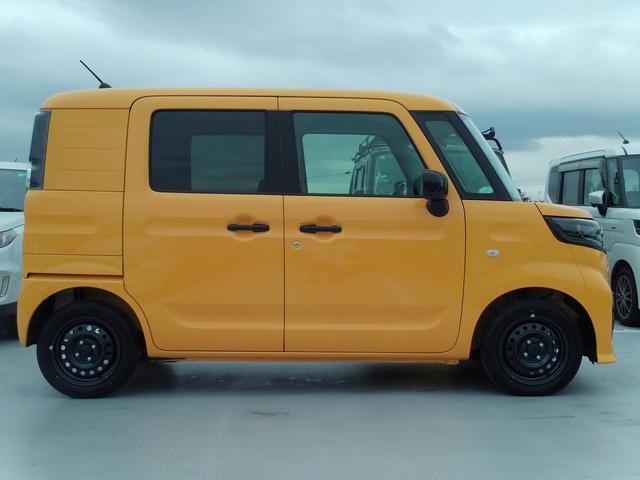 Suzuki Spacia Base 3