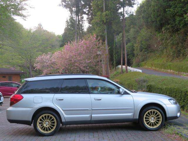 Subaru Legacy Outback 4