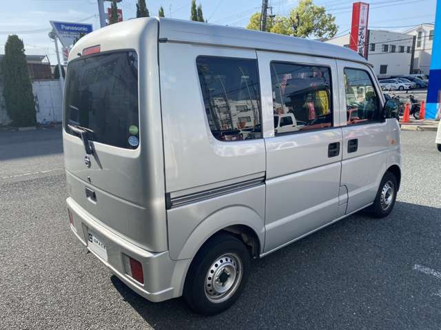 Nissan NV100 Clipper 11