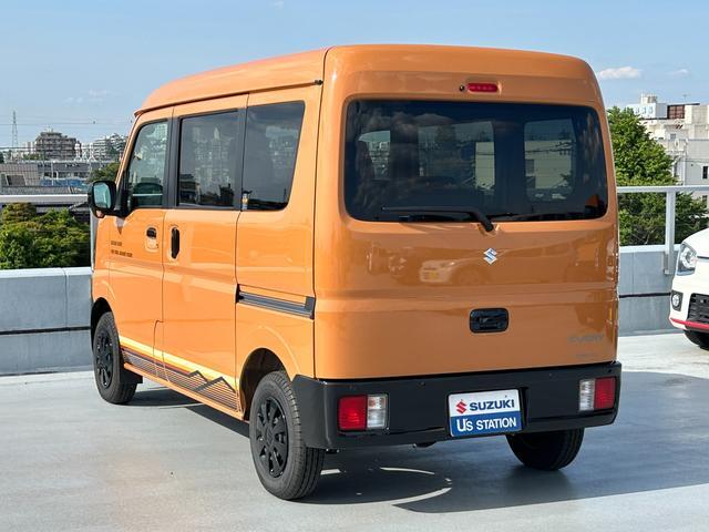 Suzuki Every 8