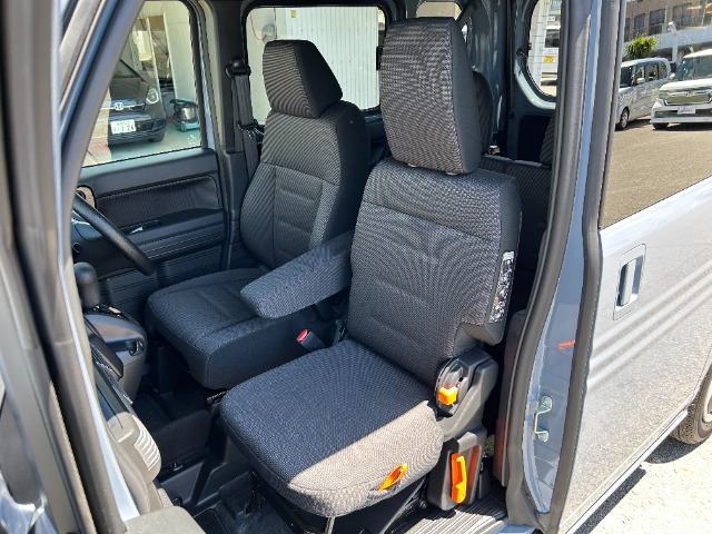 Honda N-VAN 12