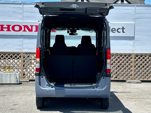 Honda N-VAN 8