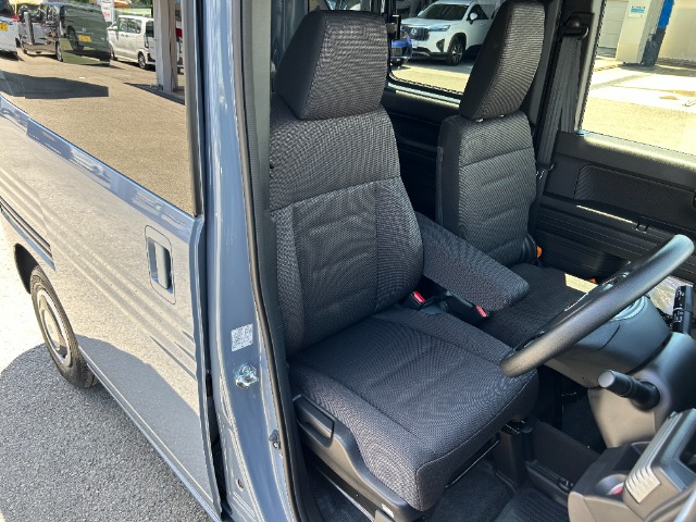 Honda N-VAN 10