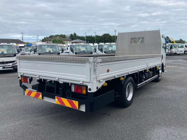 Isuzu Elf 5