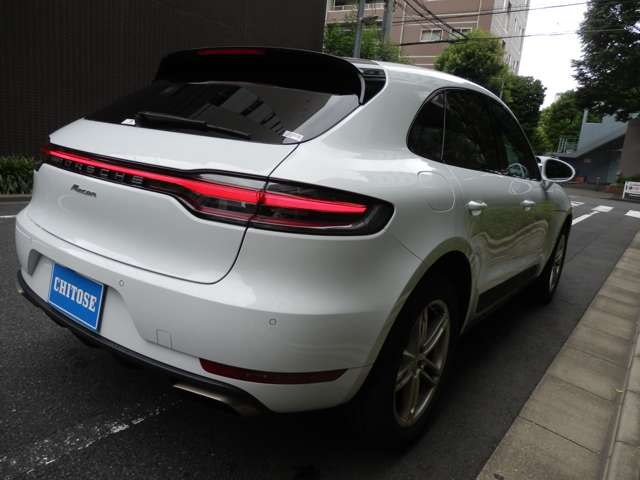 Porsche Macan 3