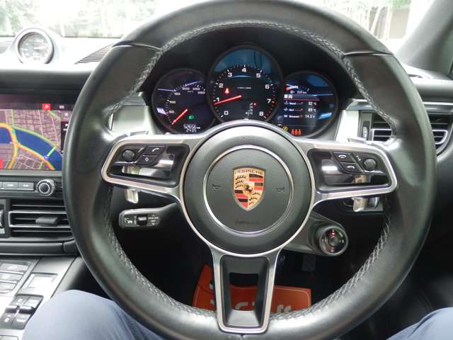 Porsche Macan 6