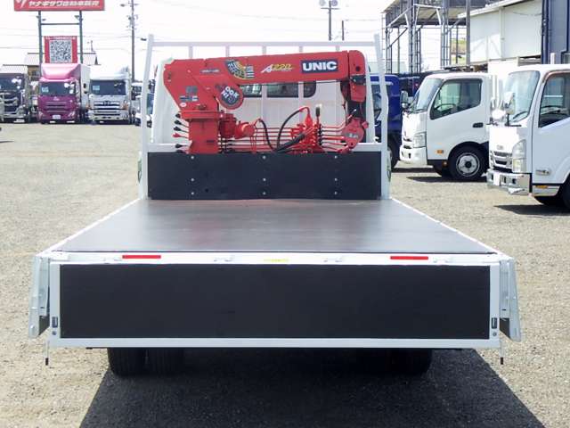 Mitsubishi Fuso Canter 9