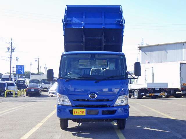 Hino Dutro 6