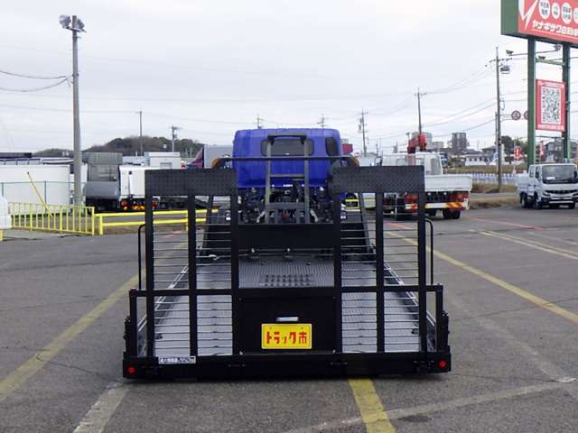 Mitsubishi Fuso Canter 8