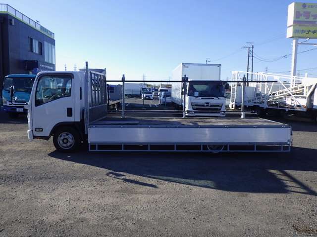Isuzu Elf 10