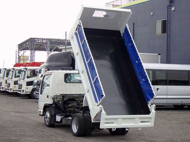 Isuzu Elf 12