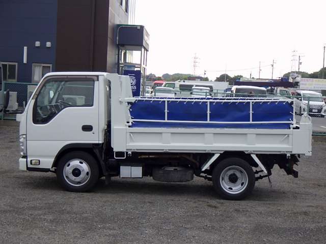 Isuzu Elf 7