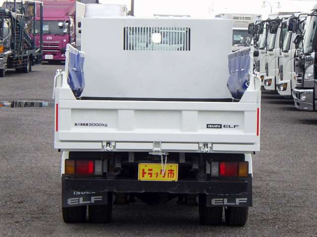 Isuzu Elf 9