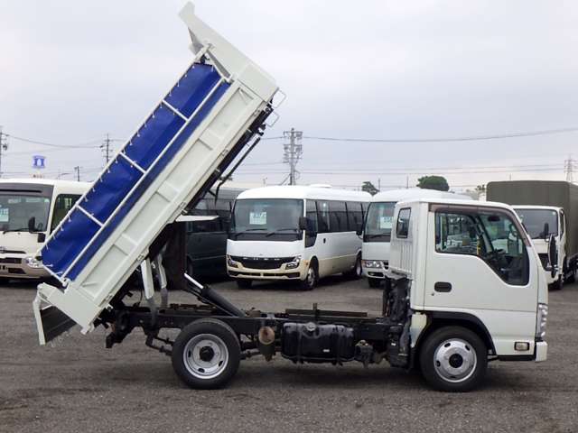 Isuzu Elf 10