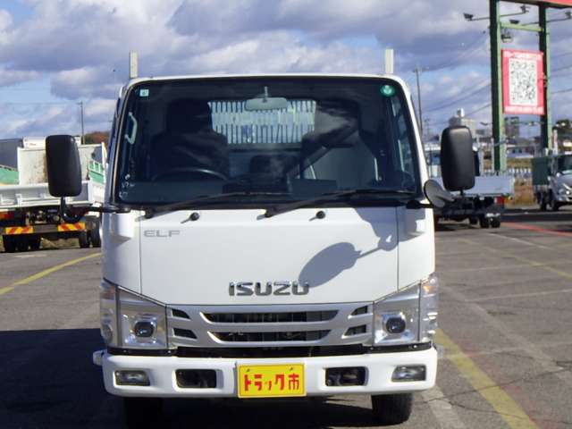Isuzu Elf 3