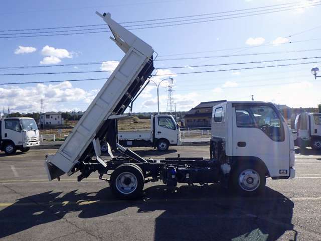 Isuzu Elf 10