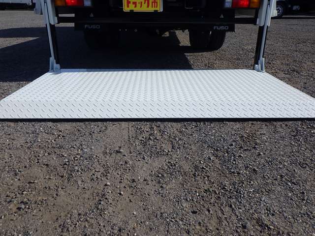 Mitsubishi Fuso Canter 12