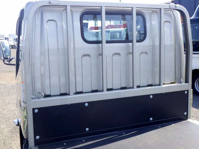 Mitsubishi Fuso Canter 11
