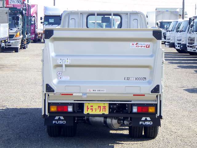 Mitsubishi Fuso Canter 6