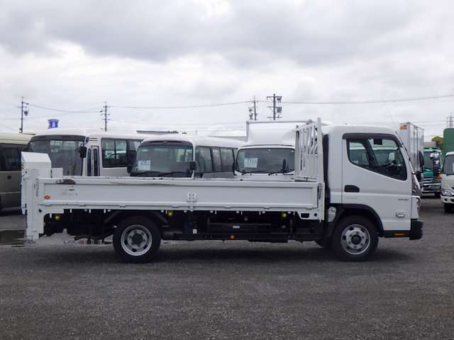 Mitsubishi Fuso Canter 7