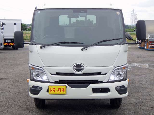 Hino Dutro 5